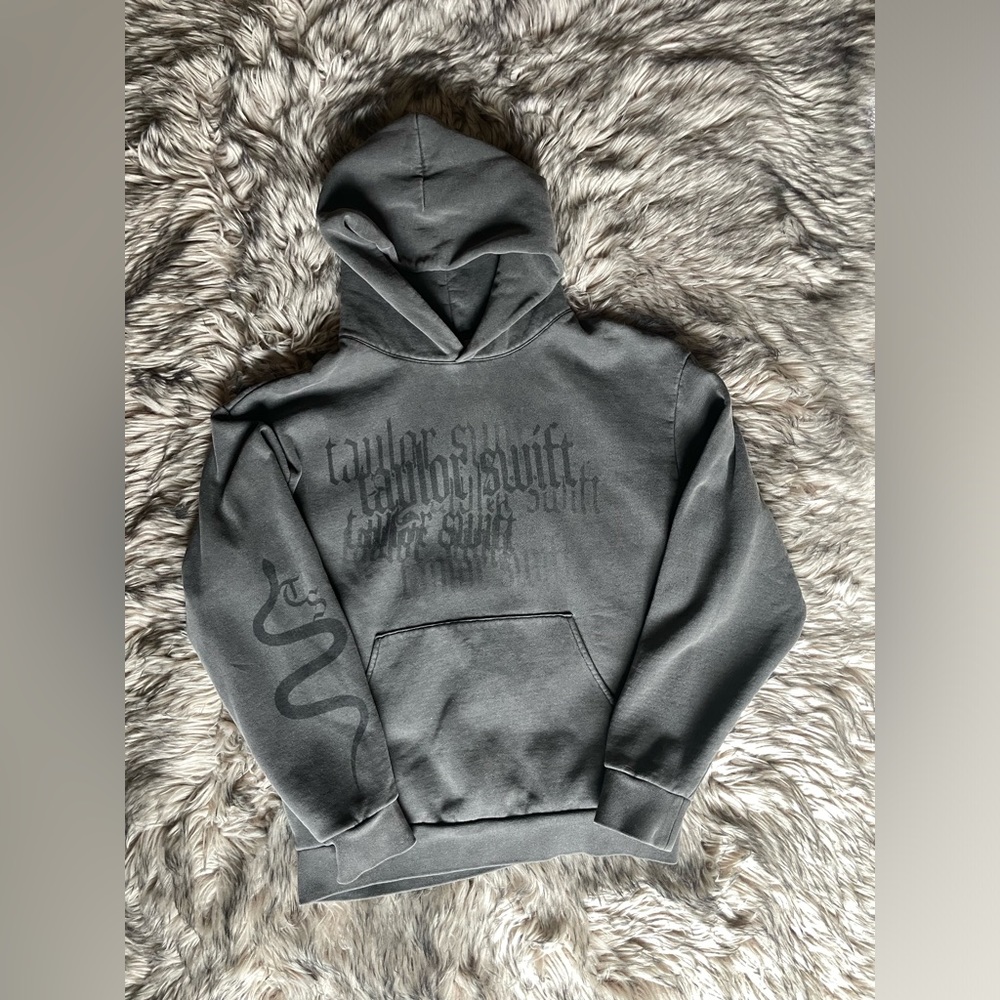 reputation hoodie Taylor Swift merch